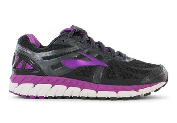 brooks wide fitting running shoes