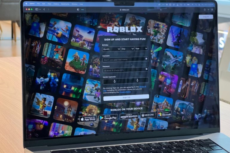 How to Play Roblox  Get Started Guide for Beginners (& Parents)
